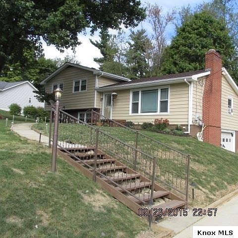 1st image of 6 Old Orchard Dr