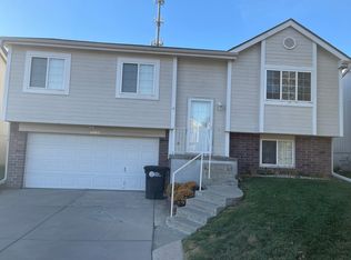 11803 Bauman Ave, Omaha, NE 68164