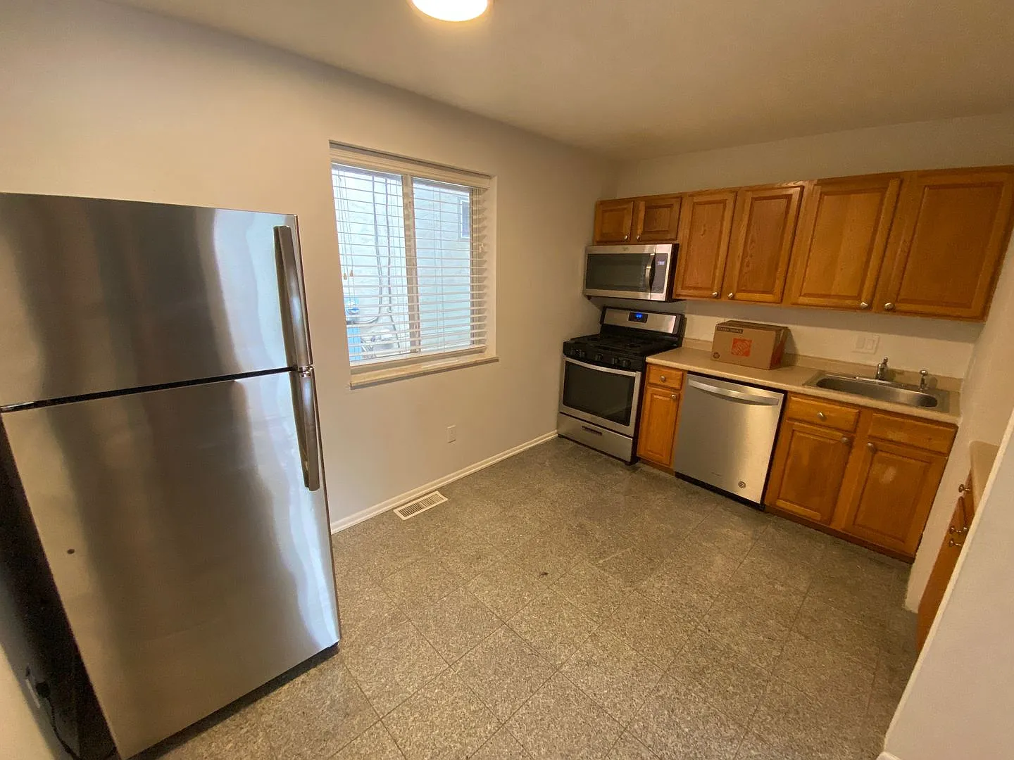 E 14th Ave 107-121 NCRII — Photo 2