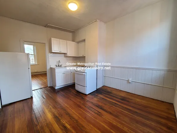 10 Unity St APT 7, Boston, MA 02113