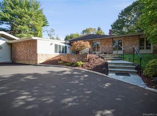 7 Brightfield Ln, Westport, CT 06880