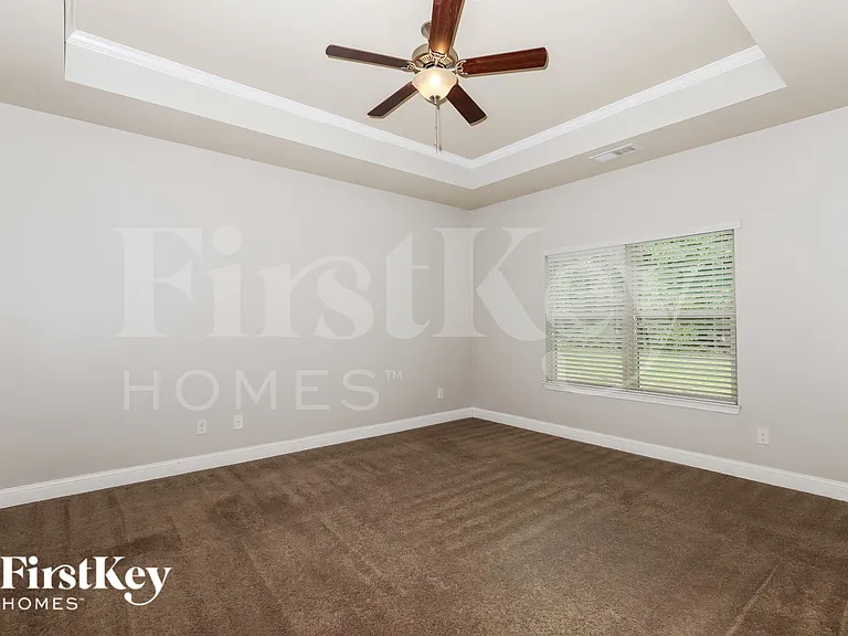 1000 Yorkshire Dr — Photo 9