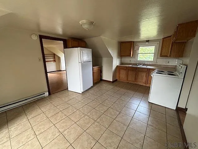 2 bed, 1.0 bath, $600 — Photo 4