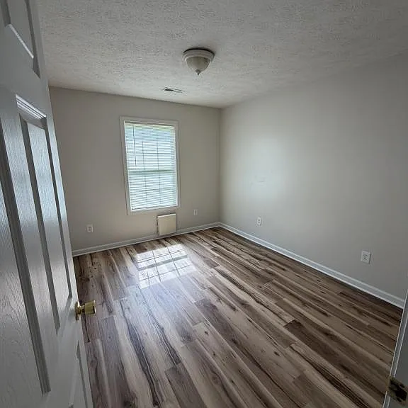 801 N Garfield St — Photo 7