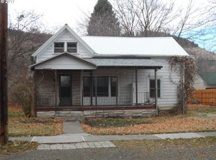 2202 1st St, La Grande, OR 97850