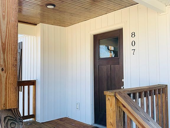 5th image of 807 Forrest Rd