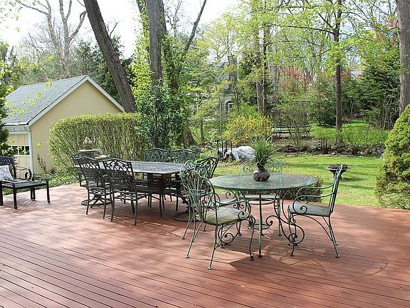 Spacious deck 