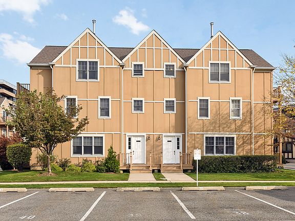 2nd image of 16803 Powells Cove Blvd #14