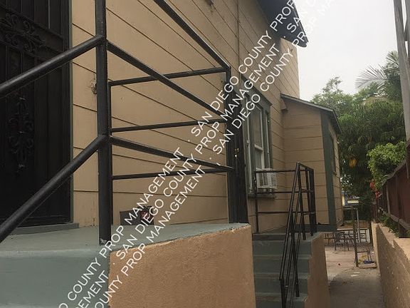 2nd image of 532 21st St APT 6