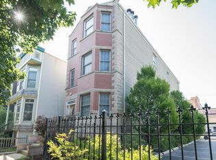1225 W Melrose St #FIRST, Chicago, IL 60657
