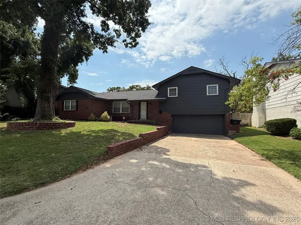 3105 N McMillan Ave, Bethany, OK 73008