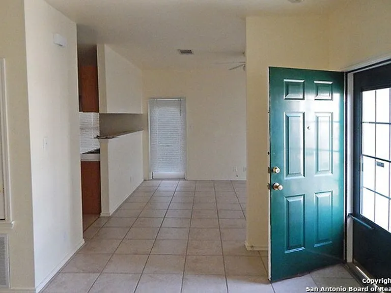 2735 Crown Holw — Photo 5