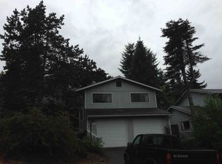 10041 40th Ave NE, Seattle, WA 98125