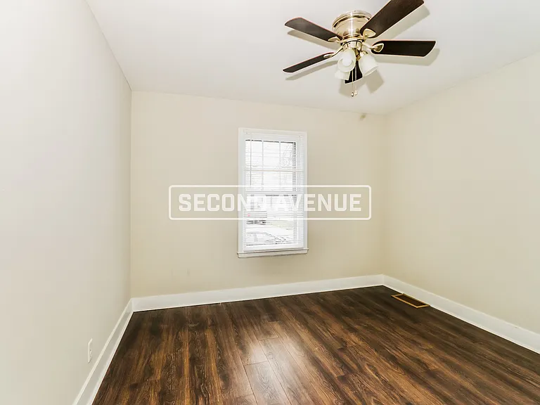 1032 Sale Ave — Photo 9