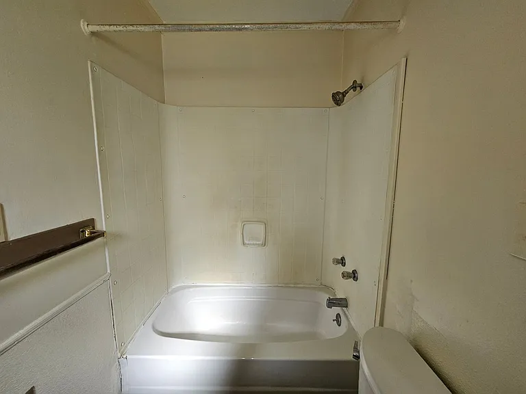 1521 Mutual St #2 — Photo 7