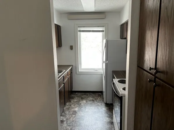 300 Highland Ct, Tyler, MN 56178