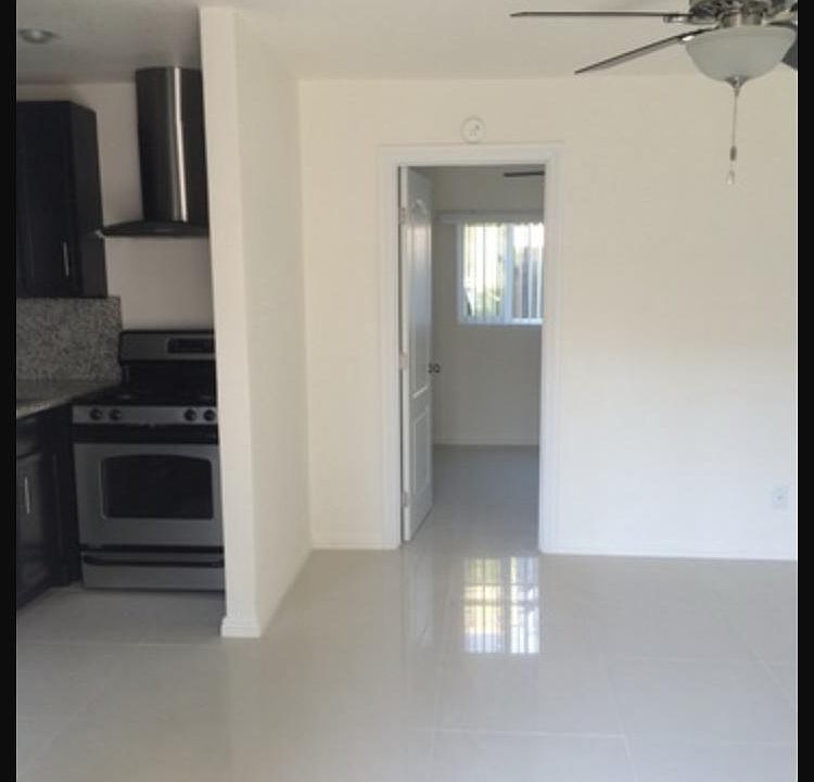 1st image of 320 S 11th St #576