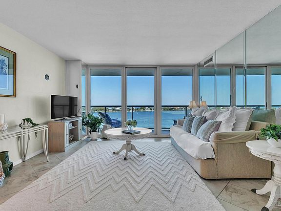 2nd image of 330 Fort Pickens Rd APT 7B