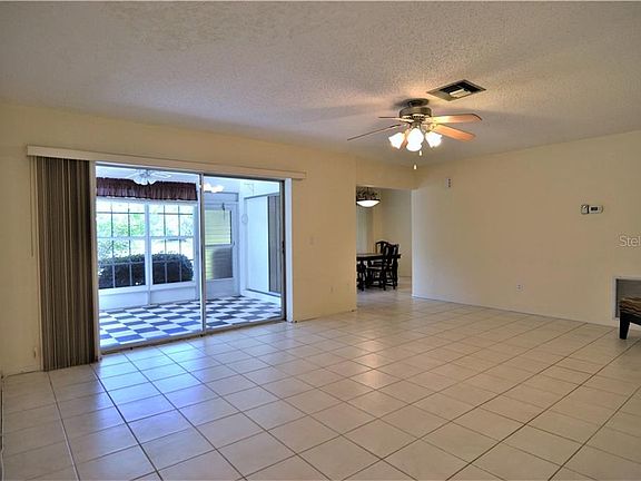 4th image of 1315 Tuscany Dr