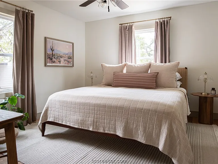 727 Mary Lake Dr — Photo 16