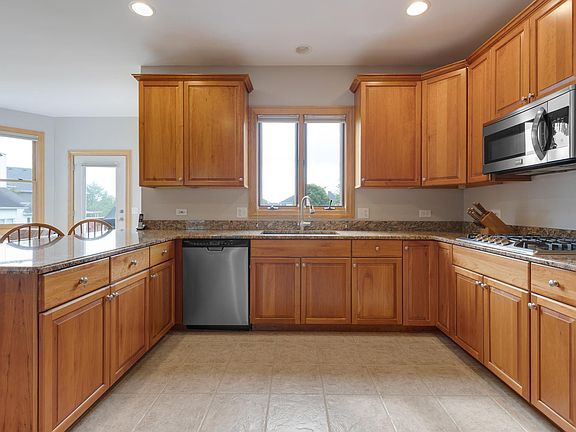 4th image of 804 Chasewood Dr