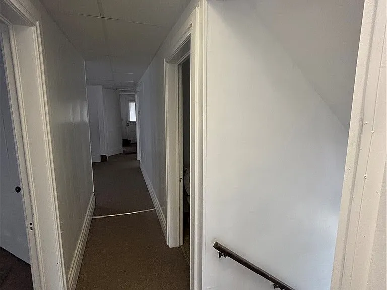 612 W Church St #B — Photo 6