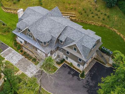 370 Stonytown Rd, Manhasset, NY, 11030