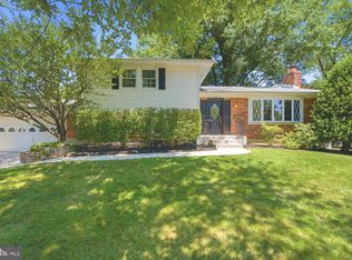 220 Solway Rd, Lutherville Timonium, MD 21093