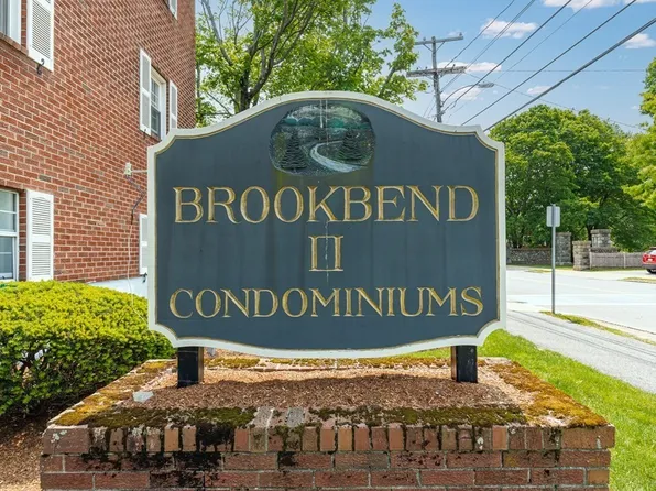 266 Albion St APT 16, Wakefield, MA 01880