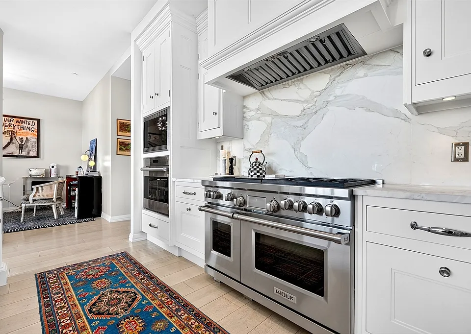 1 Franklin St #Penthouse 1C