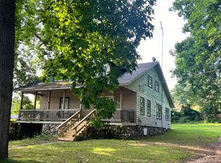 915 Betterly Rd, Springfield, MI 49037