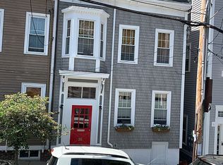 26 Pearl St, Charlestown, MA 02129