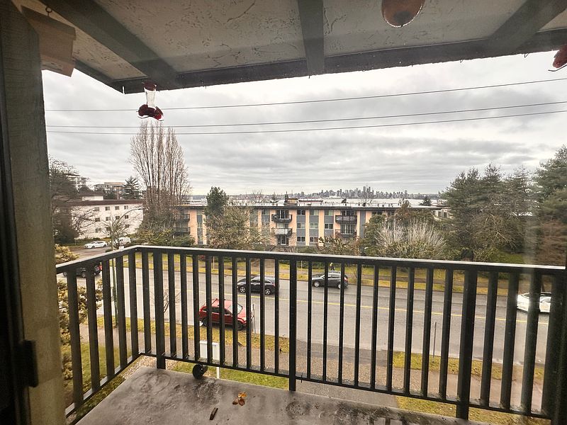 North Vancouver Apartment for rent - 1 Bedroom — photo 8