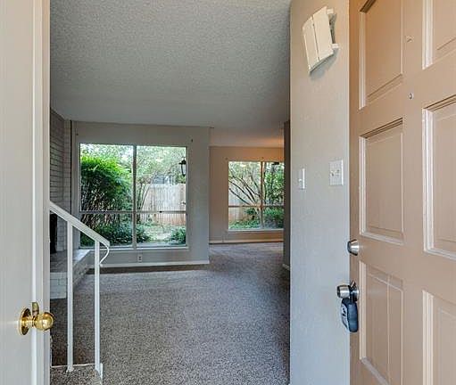 3rd image of 2119 Warnford Pl