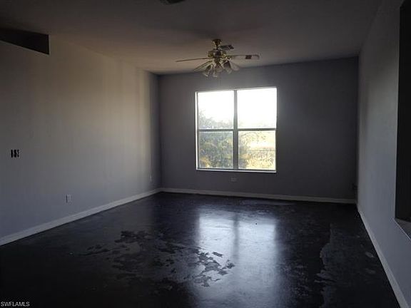 4th image of 4588 Varsity Cir