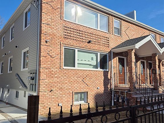 2nd image of 1724 New Haven Avenue
