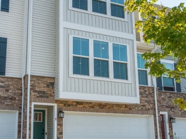 8 Clausen Ct, Mount Olive Twp., NJ 07828