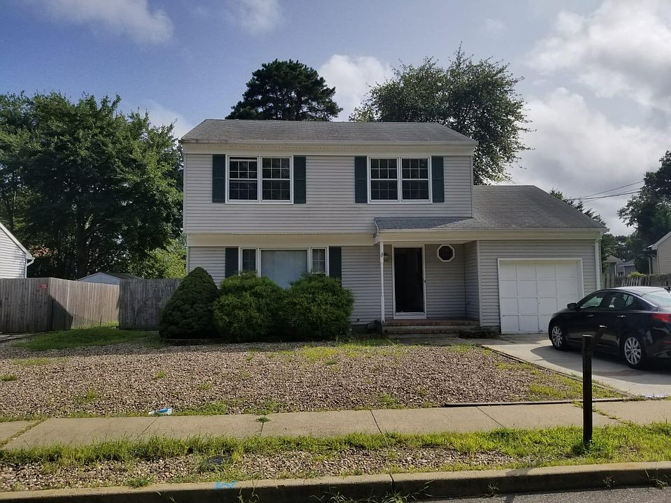 1st image of 1319 Bay Ave