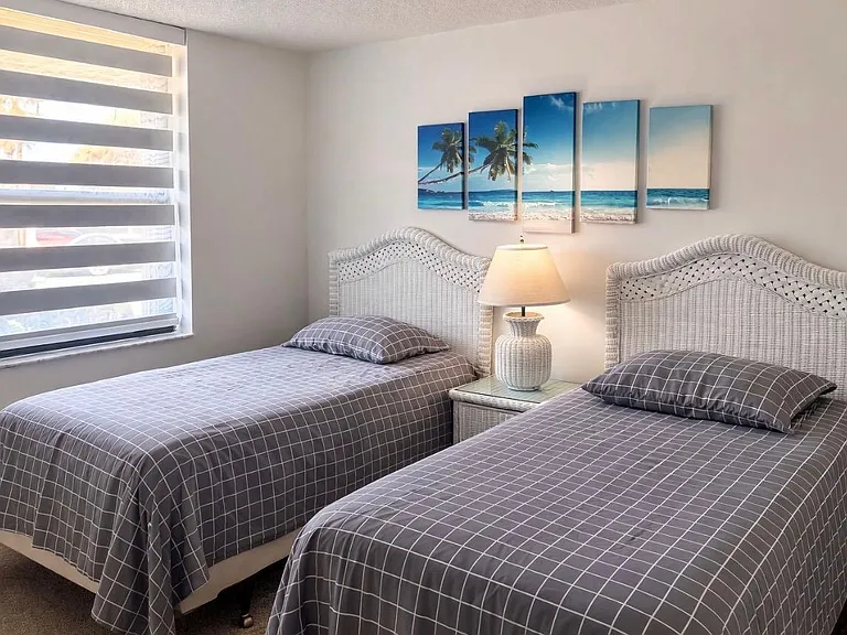 9900 S Ocean Dr #1 — Photo 14