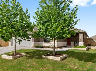 128 Democracy Ct, Liberty Hill, TX 78642