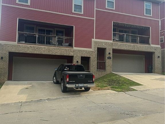 2nd image of 2811 Lakewood Dr