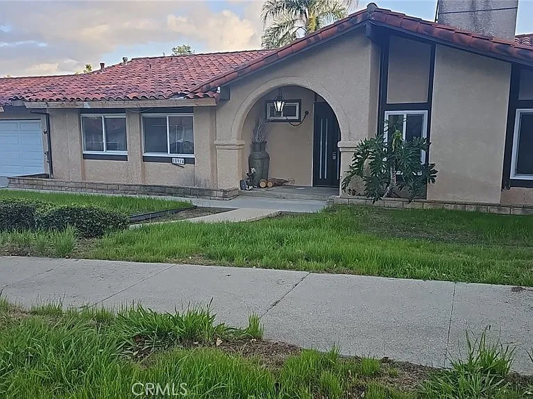 18914 Harnett St — Photo 1