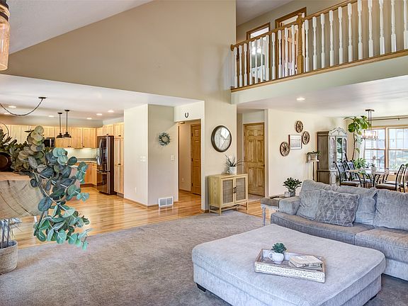 5th image of 3208 Tiburon Drive