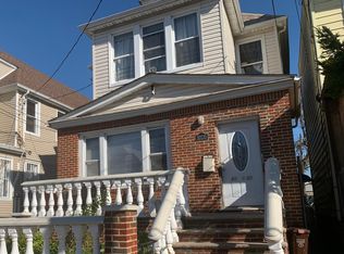 10735 113th St, South Richmond Hill, NY 11419