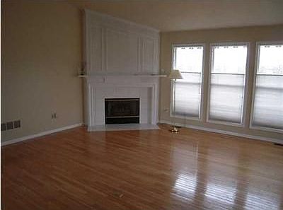 3rd image of 6881 Fairway Vista Dr SE