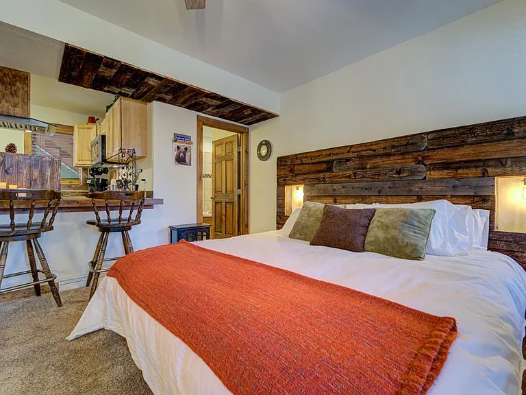 10755 Ute Pass Ave #3 — Photo 4