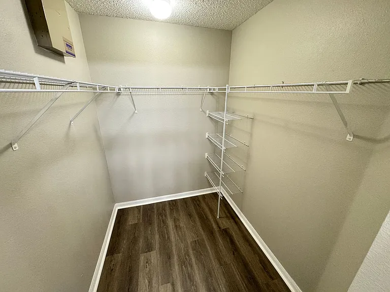 639 Bittern Ct — Photo 34