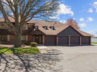 2525 E Lake Shore Dr #23, Crown Point, IN 46307