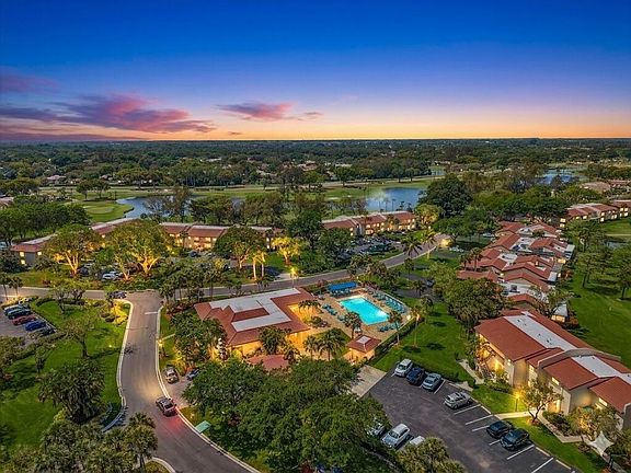 5th image of 8410 Casa Del Lago #20-a