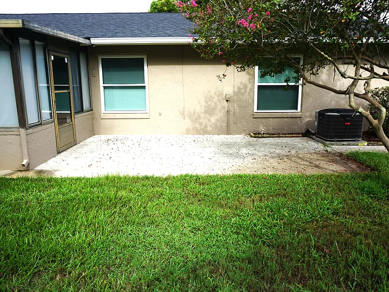 10603 Leafy Way — Photo 27